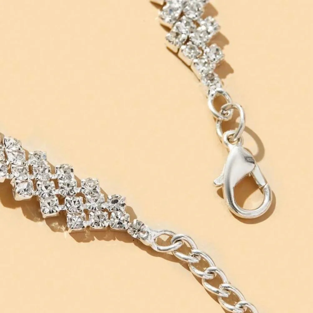 Glamorous Zinc Alloy Rhinestone Decor Bracelet For Women For Party Wedding Gift - Picture 7 of 7